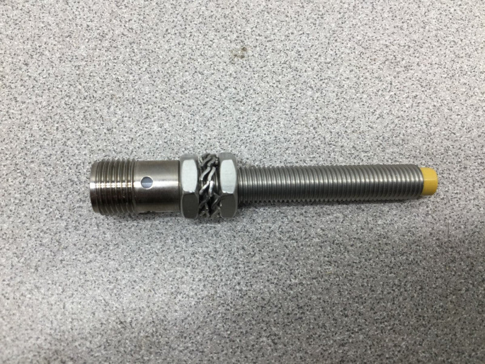 NEW NO BOX TURK INDUCTIVE PROXIMITY SWITCH 46033