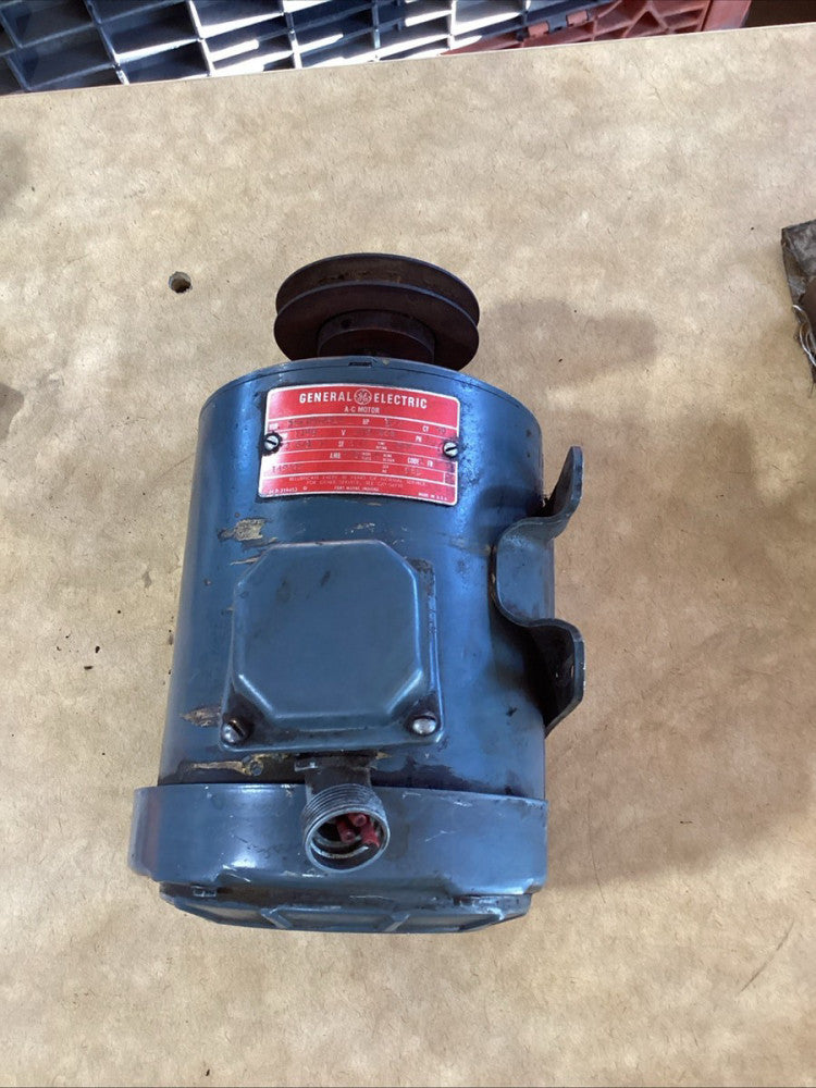 General Electric MOD 5K43MG2814, 1/2Hp, 230/460V 3Ph, 56 Frame, 1140 rpm,  Motor