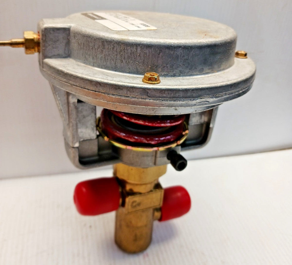 New Honeywell VP513B1053 Pneumatic Water Valve 2.5 Cv 9-13 Psig 5/8" OD