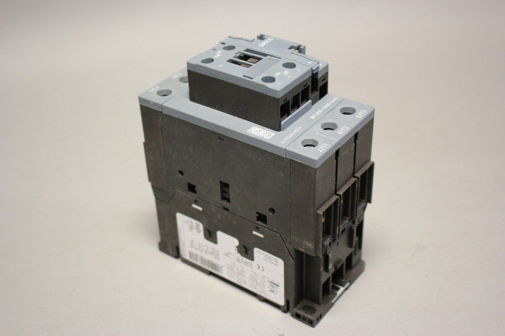 UNUSED SIEMENS POWER CONTACTOR 3RT2038-1AK60-1AA0