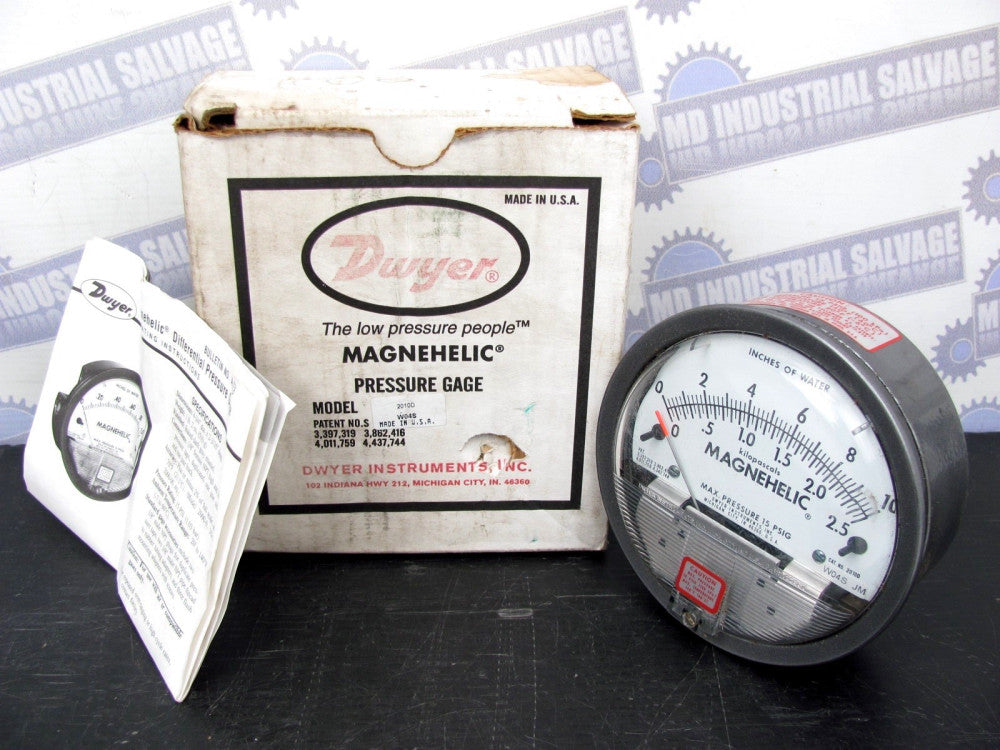 Dwyer MAGNEHELIC -2010D - Differential Pressure Gauge 0-10 H2O / 0-2.5 kPa (NEW)