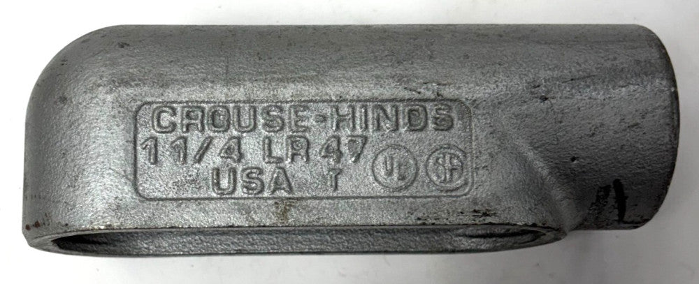 CROUSE-HINDS EATON CONDUIT BODY SIZE 1-1/4" LR47 MAX. 3 WIRE NO.2 18.5 CU. IN.