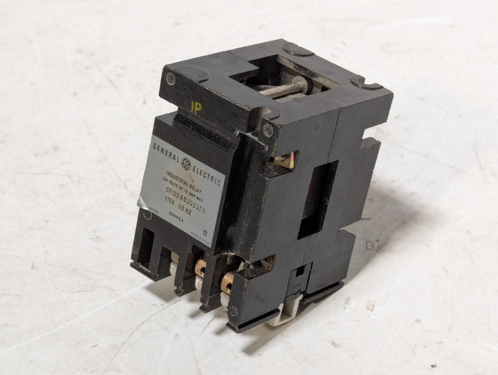 General Electric CR120A02002AA Ser A Industrial Relay 115V 60Hz