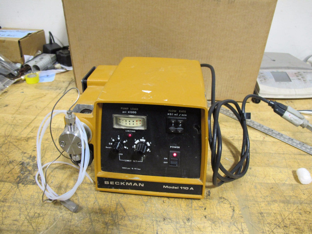 A Beckman Model 110A Liquid Chromatograph Pump 115v Solvent Delivery Pump [A7S3}