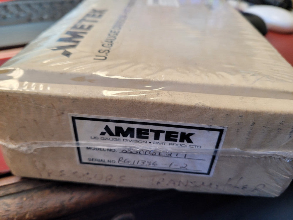 NEW Ametek Electronic Pressure Sensor Transmitter, Model 88S005L2T1 ( S1-C177)