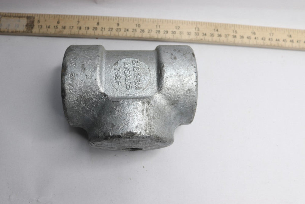 Reducing Tee 150 # Galvanized Malleable Iron Threaded x NPS  2" x 2" x 1/2"