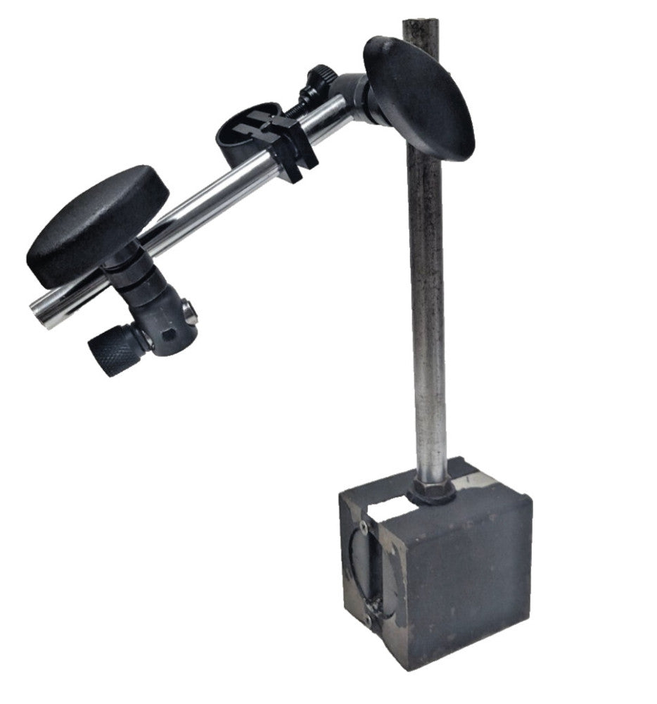 MAGNETIC BASEWITH TELESCOPING ARMS