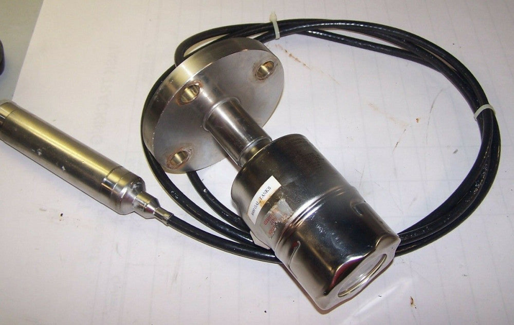 ENDRESS + HAUSER FHB20 LIQUID LEVEL SENSOR WITH PROBE  DB52A-OS31FC13GE30