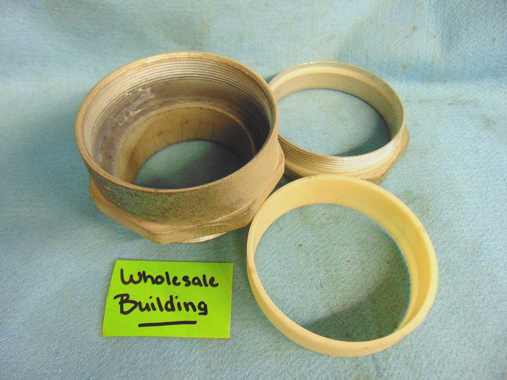 4" CONDUIT BUSHING AND 3-1/2" REDUCER