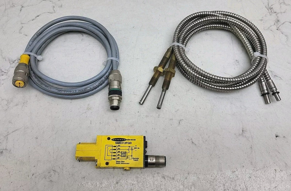 Banner SME312FQD Photoelectric Sensor 10-30Vdc w/ ITETA1.53S Fiber Optic Cables 