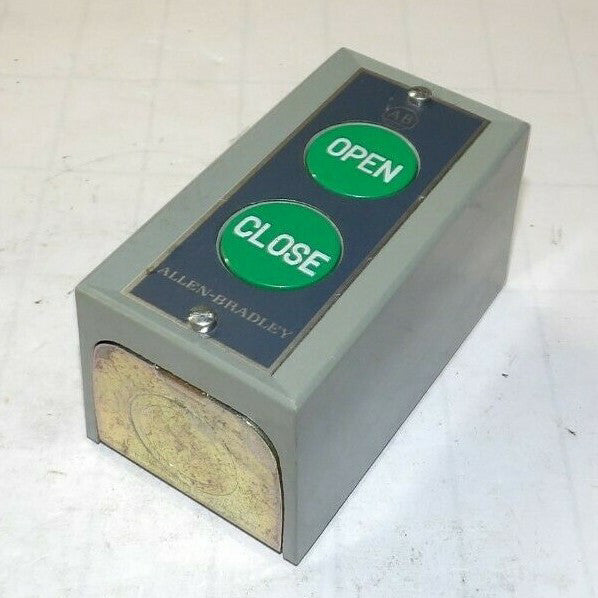 NEW ALLEN BRADLEY OPEN / CLOSE 2 BUTTON CONTROL STATION 600 VAC  800S-2SF