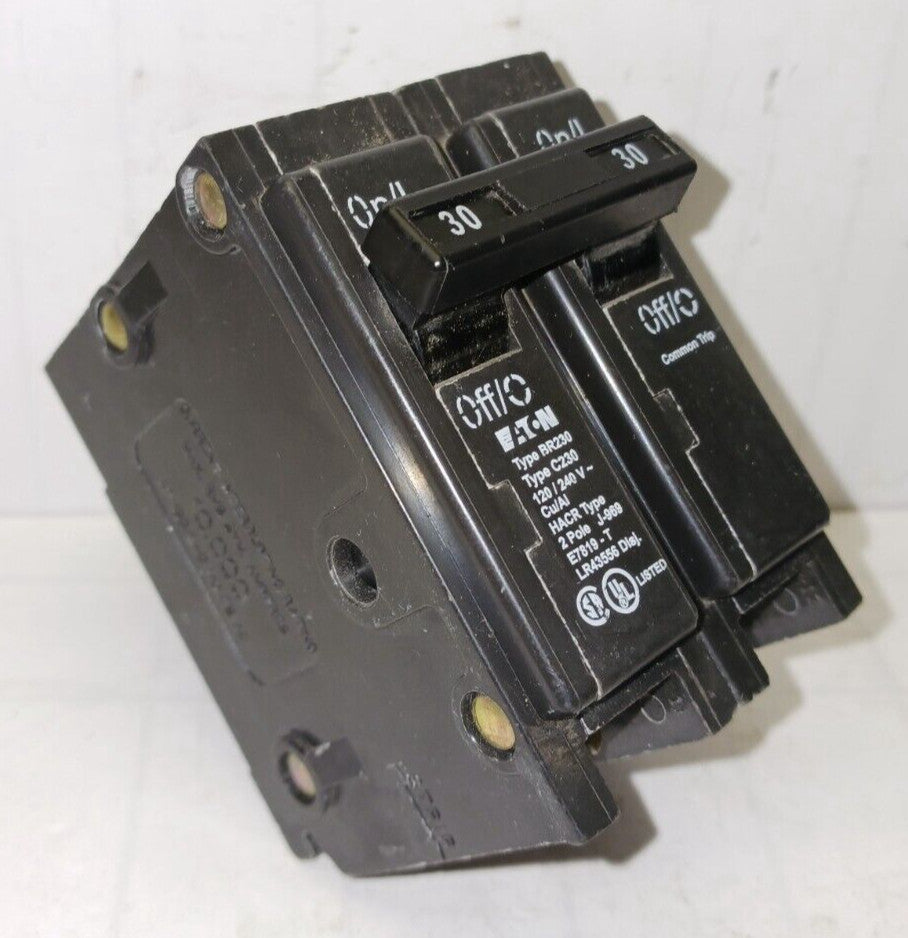 NEW EATON 30 AMP CIRCUIT BREAKER 2 POLE 120/240 VAC PLUG IN BR230