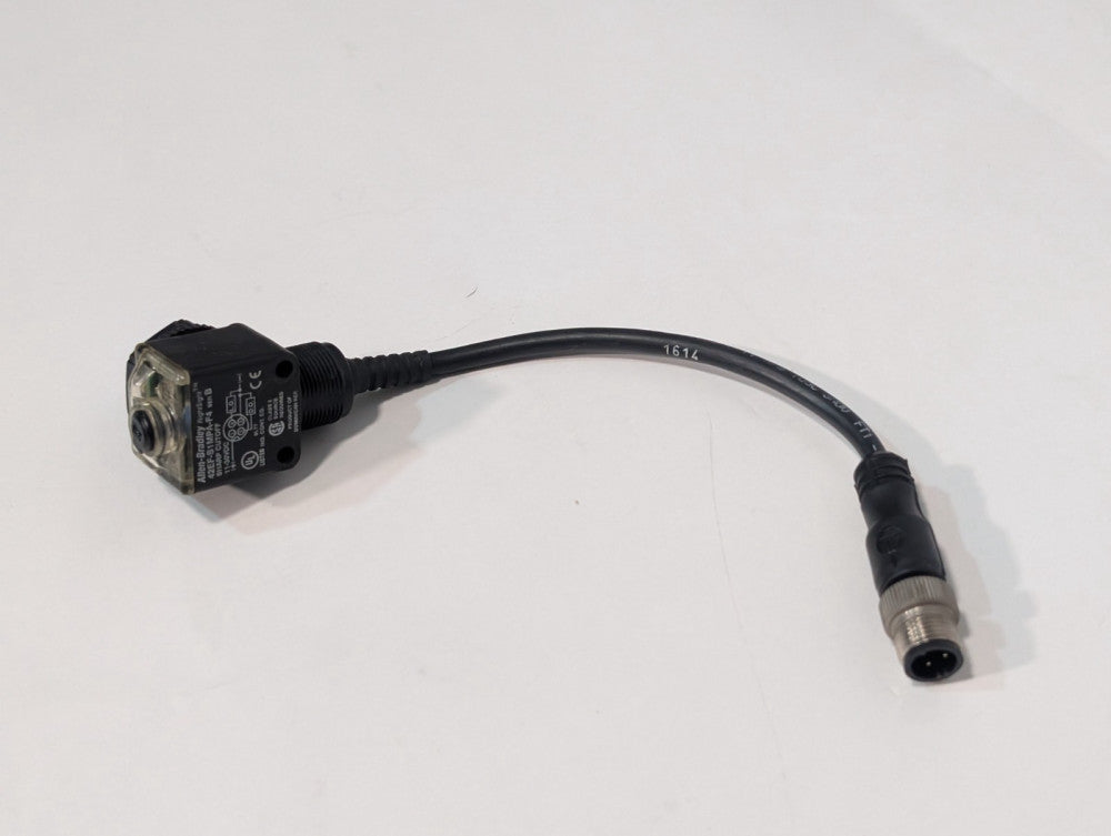Allen-Bradley RightSight 42EF-S1MPA-F4 Ser B Photoelectric Sensor, Sharp Cutoff