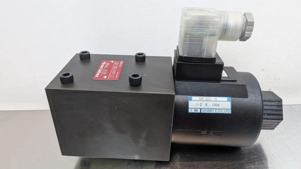 Hirose HS0-G03-A10F-LZ Solenoid Valve WR-32C-10 100VAC Coil