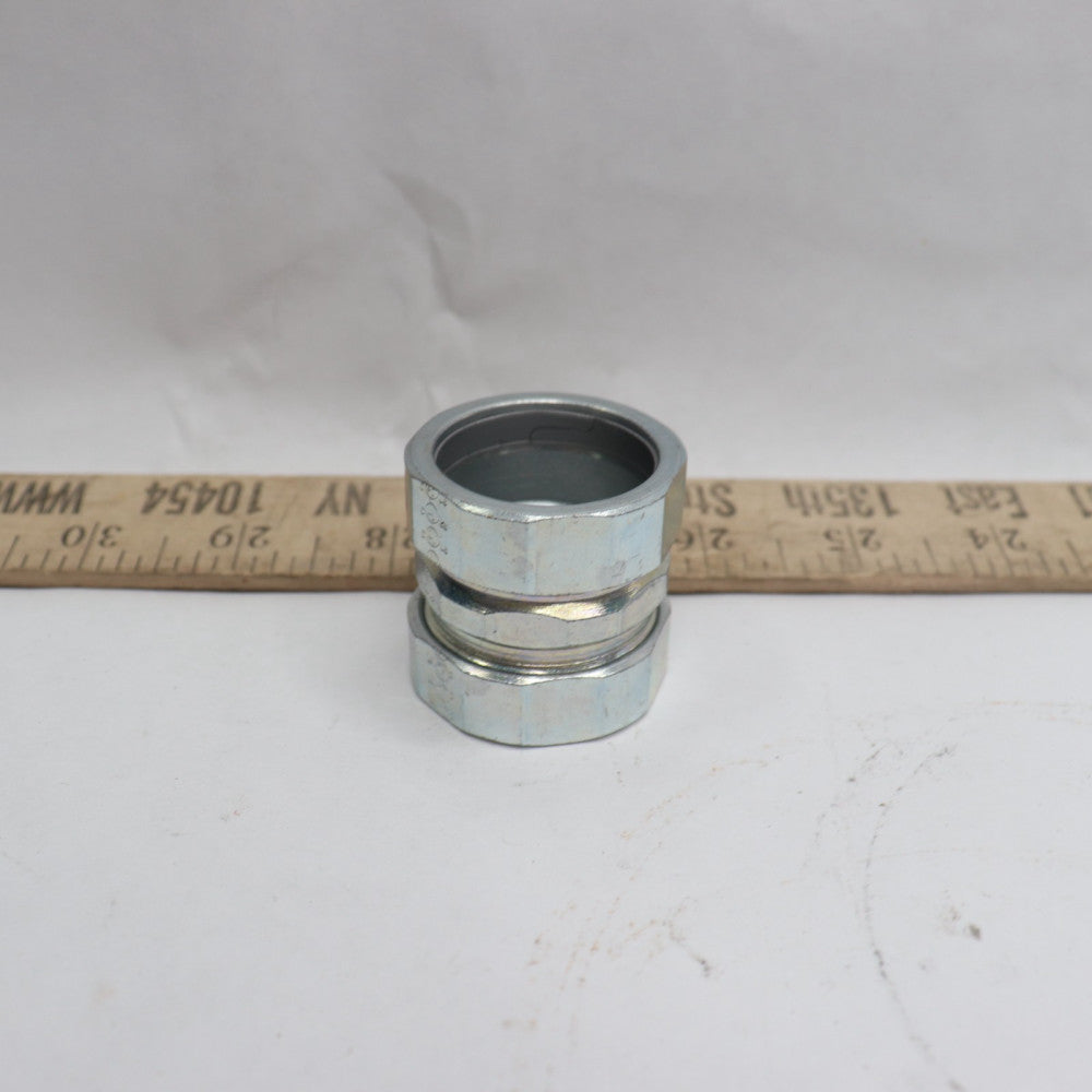 Compression Coupling Steel 1-1/4"