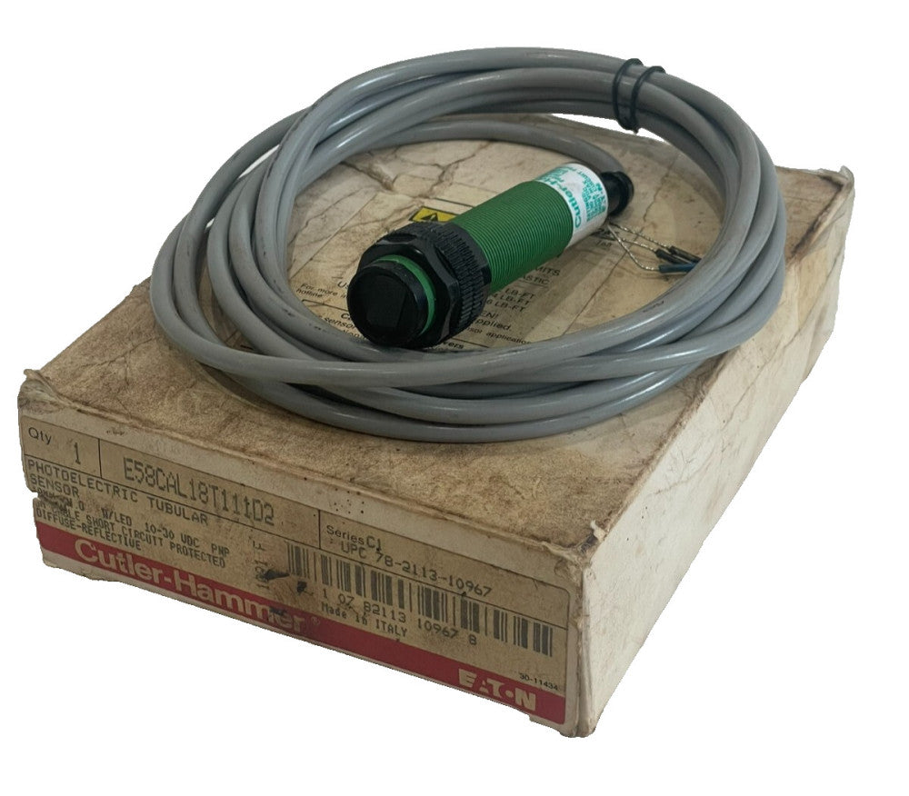 NEW CUTLER - HAMMER E58CAL18T111D2 PHOTOELECTRIC TUBULAR SENSOR SER. C1