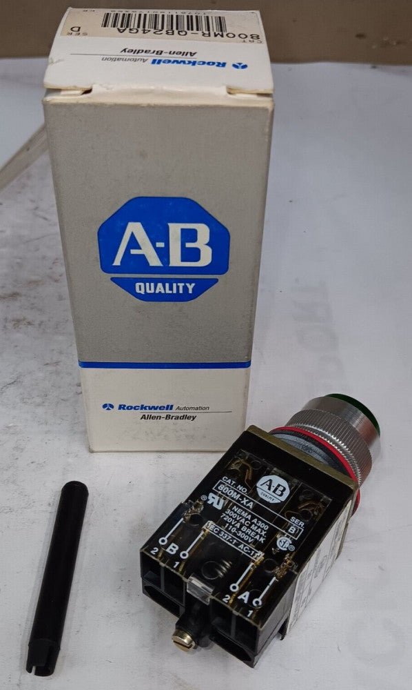 NEW ALLEN BRADLEY 800MR-QB24GA ILLUMINATED PUSHBUTTON GREEN 1 NO 1 NC