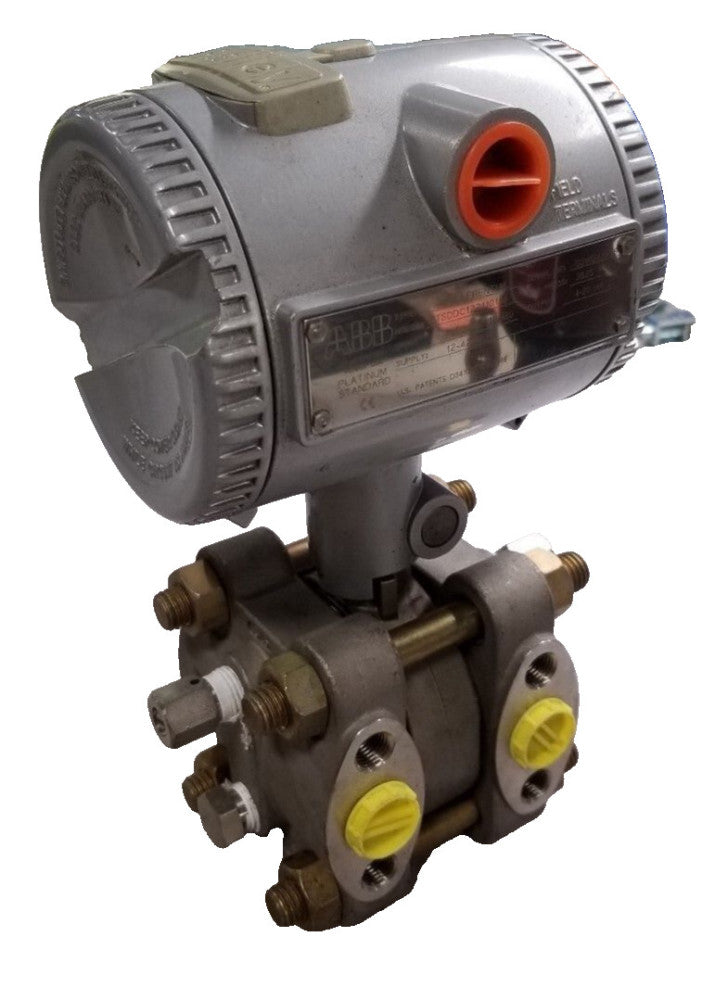 NEW ABB DIFFERENTIAL PRESSURE TRANSMITTER 12-42 VDC 3625 PSI PTSDDC122110110 