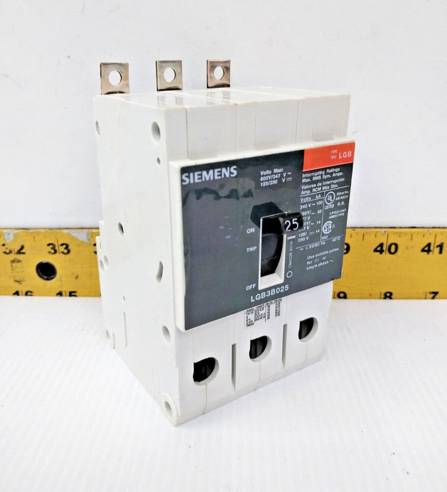 Siemens 25 Amp Bolt-On Circuit Breaker 480 VAC 3 Pole  LGB3B025