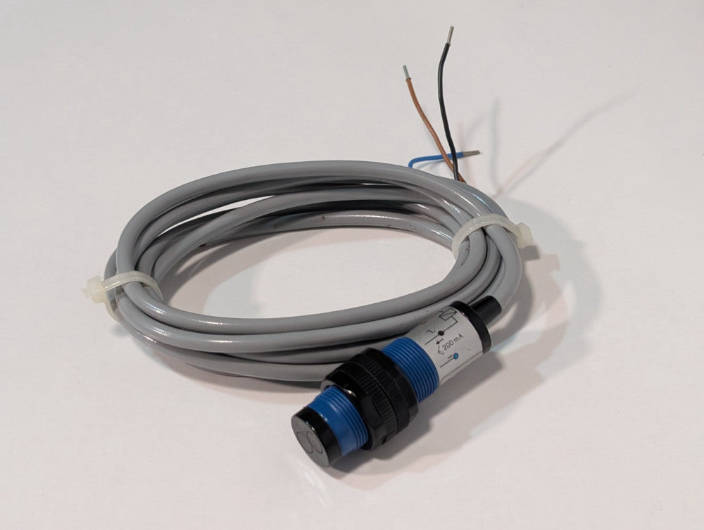 DataLogic RC-03 Photoelectric Proximity Sensor, Dual Lens, 10-30vdc w 2m Cable
