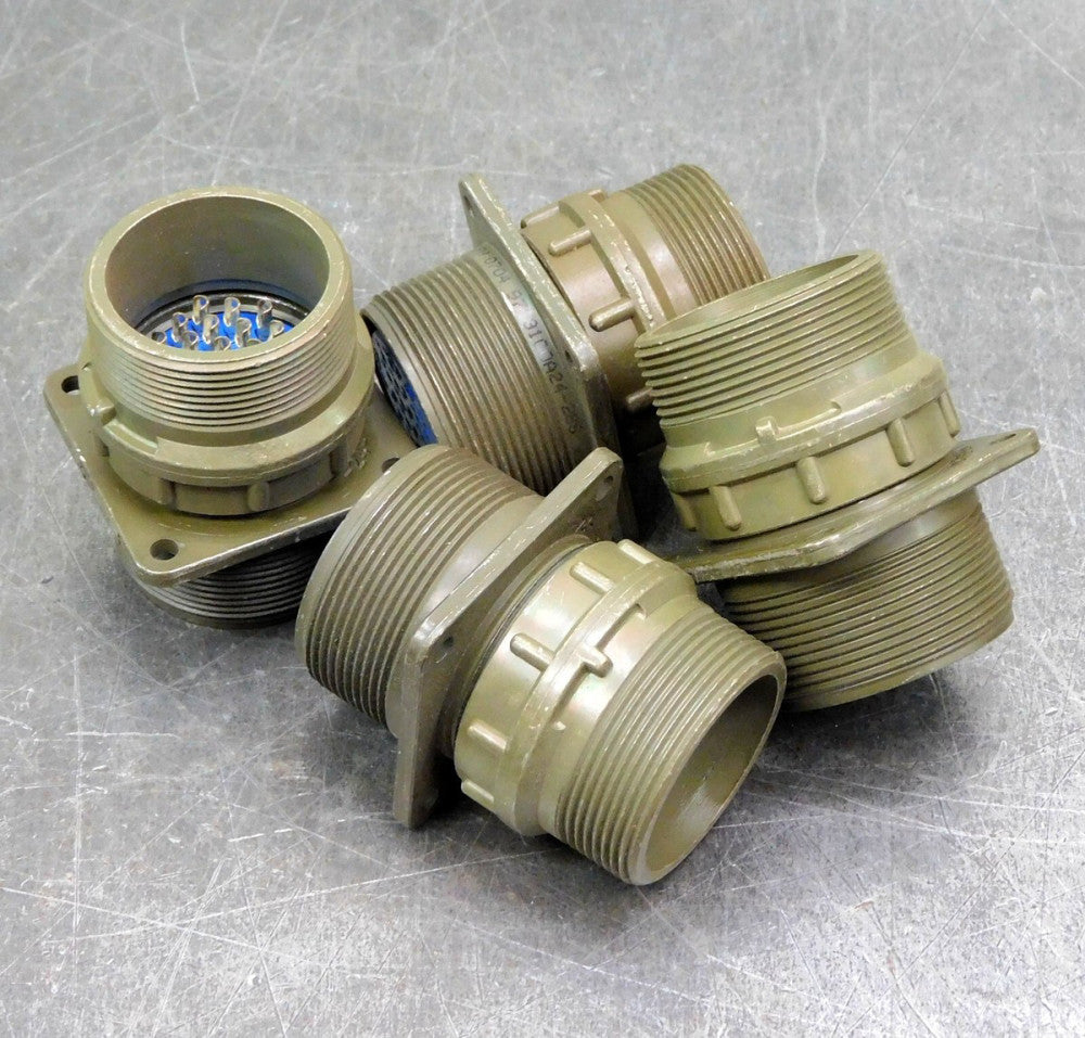 Amphenol Plug APH0641 97-3100A24-288 Lot of Four (4)