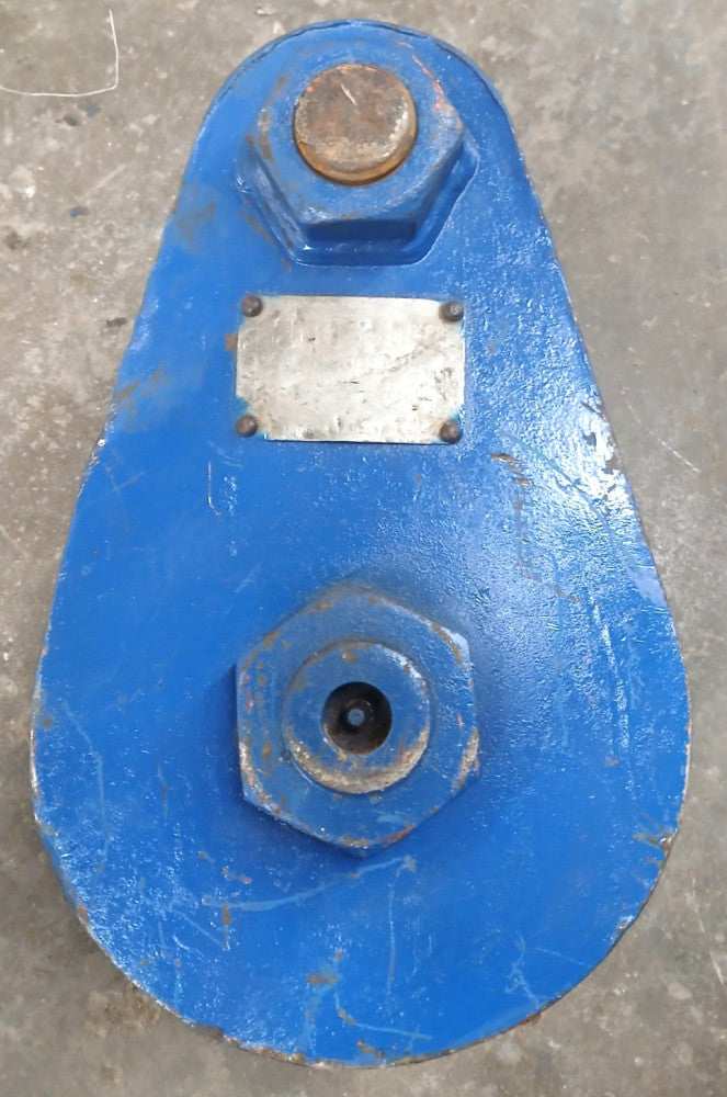 MCKISSICK 8" SNATCH BLOCK NO. 430 CAPACITY 40 TON WIRE ROPE SIZE 7/8"