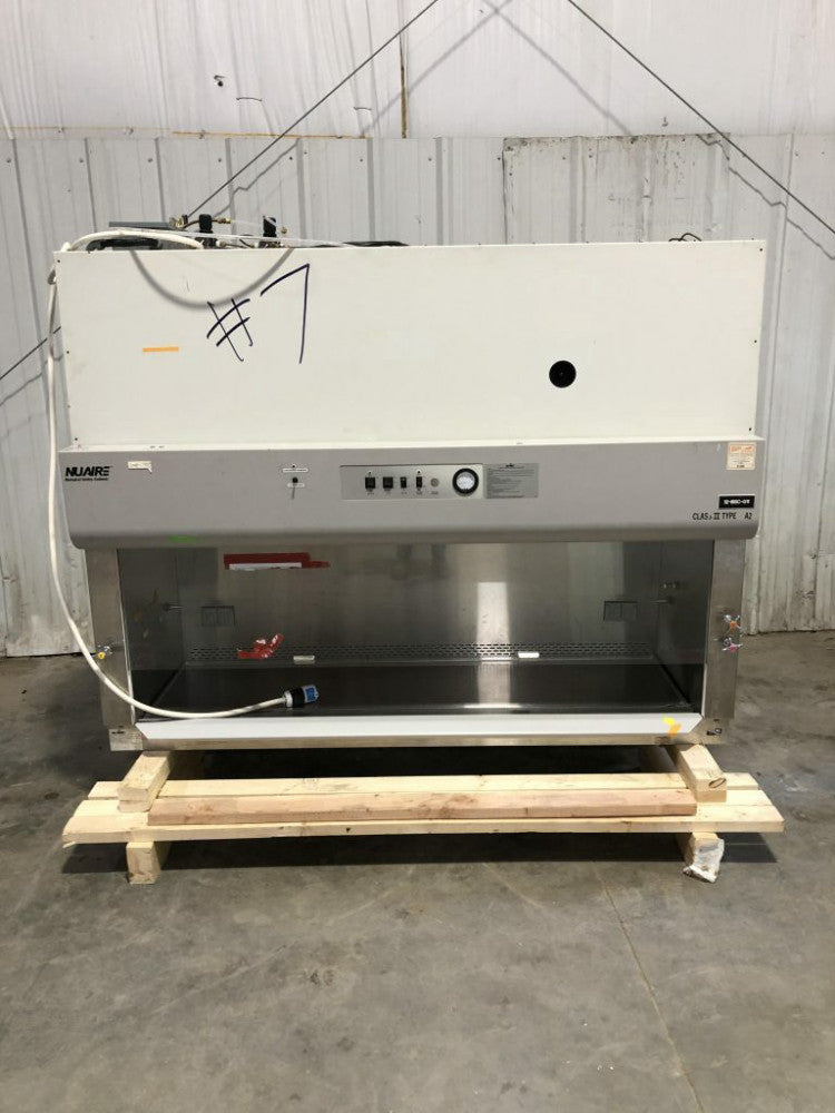 Nuaire NU-S425-600 Fume Hood / Biological Safety Cabinet 115VAC