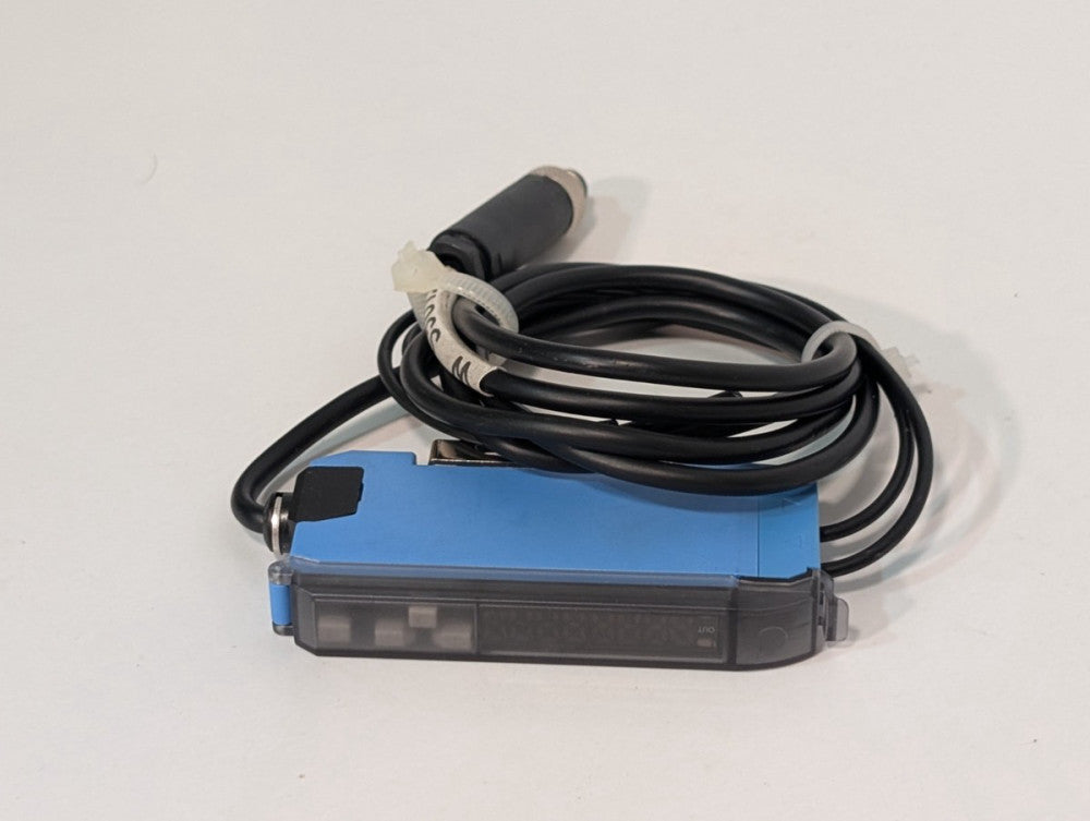 Sick WLL190T-2P432 Fiber-Optic Photoelectric Sensor w/ Mounting Bracket & Cable