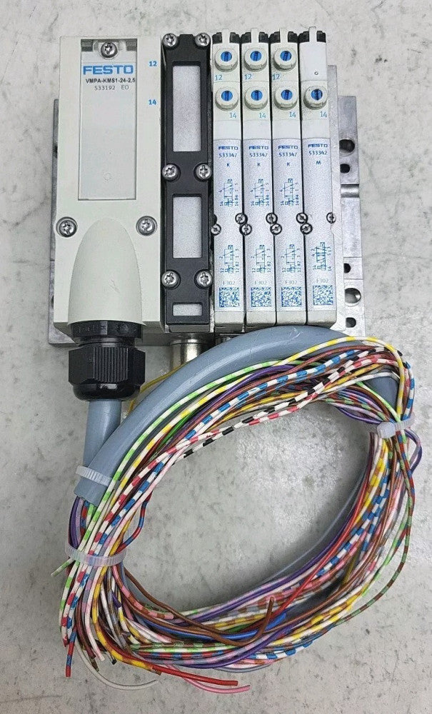 Festo VMPA-KMS1-24-2,5 Manifold MPA-MPM-VI w/ 1 533342 and 3 533347 Valves Used