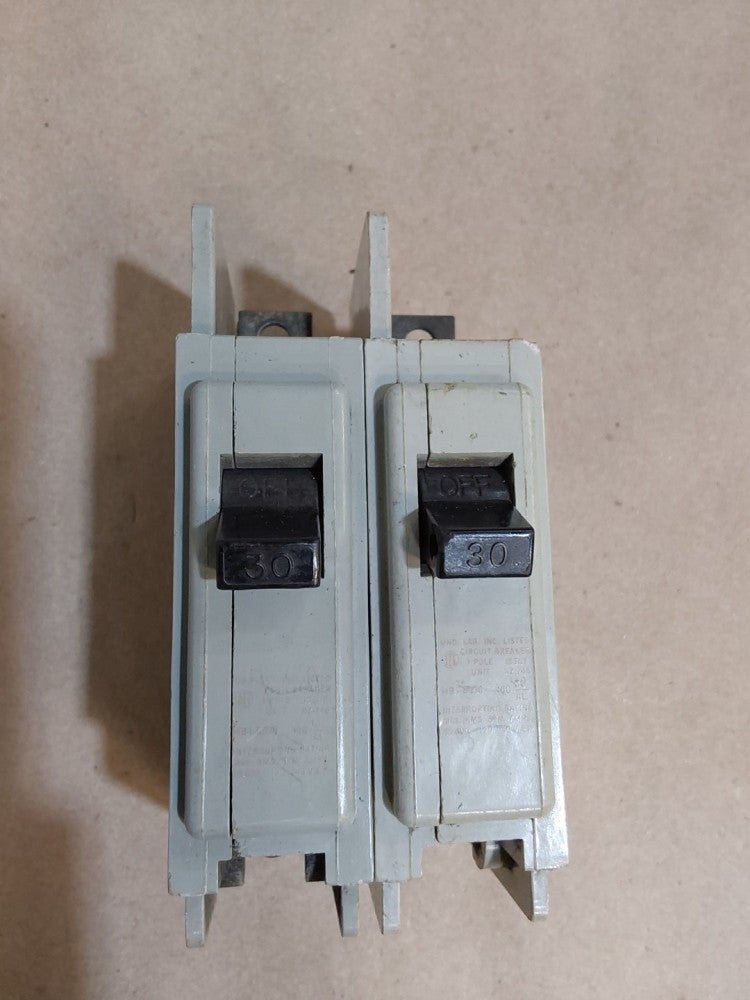 ITE Siemens HB1B030 1 Pole 30 Amp 120V Gray Body Circuit Breaker