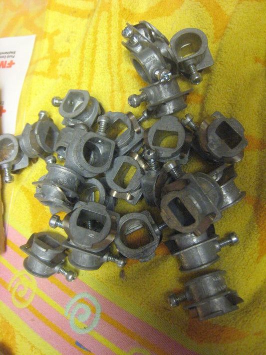 25 - SIGMA ELECTRIC BX Snap Lock Screw In Connectors 3/8"-1/2" C-560