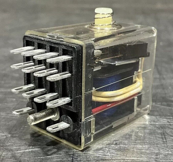 Allen Bradley 700-HC14Z24-1-4 Series A Relay, 120 VAC, 50/60 Hz, 1/10 HP,  NOS
