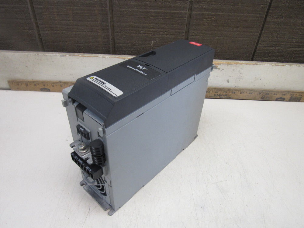 DANFOSS VLT DRIVE 131B2114 3HP 380V FC-302P2K2T5E20H1XXXXXXS001XA0BXCXXXXDX XLNT