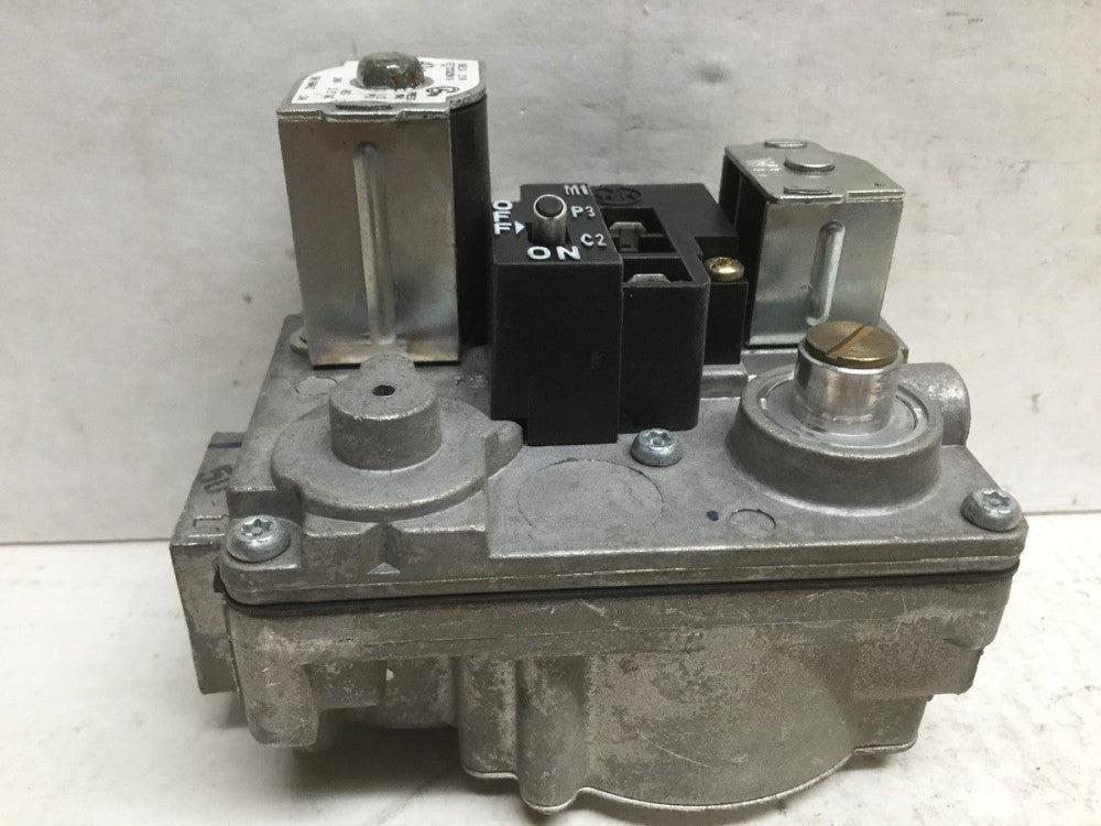 White Rodgers 36E24 Furnace Gas Valve Type 210 EF32CW201A