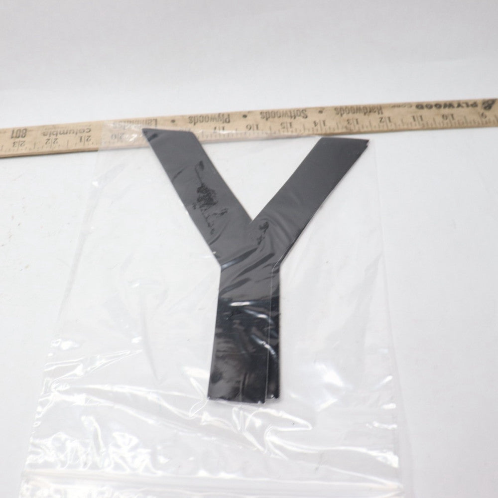 (10-Pk) Single Letter Die-Cut Labels Y 8"