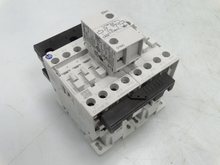 ALLEN BRADLEY 104-E09EJ22   Contactor - New In Box
