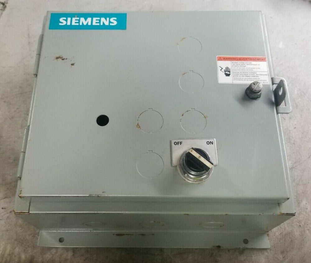 NEW SIEMENS 60 AMP ENCLOSED LIGHTING CONTACTOR 120 VAC COIL 600 VAC CLM1D03120