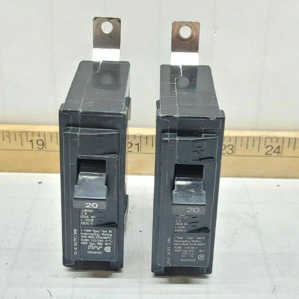 2) SIEMENS 20 AMP BOLT-ON CIRCUIT BREAKERS 120/240 VAC 1 POLE  B120  LOT OF 2