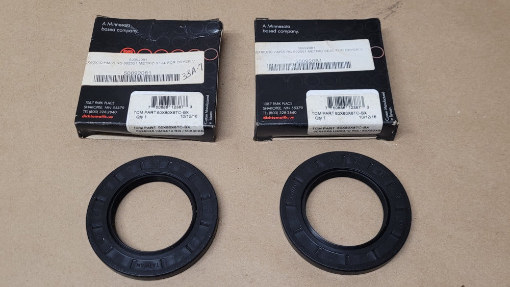 Lot Of 2 TCM 50x80x8 TC-BX Oil Seals