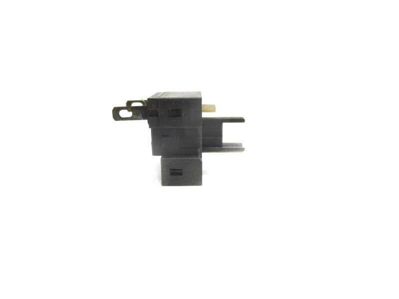 OMRON A165E-01 250VAC 5A UNMP
