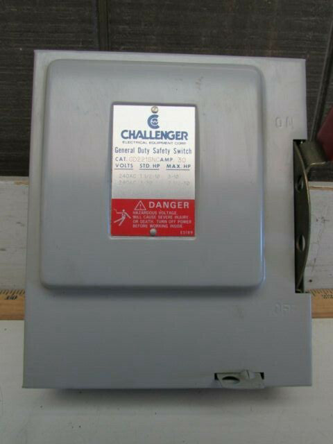 CHALLENGER GD221SNC 30AMP 240V 1PH SAFETY SWITCH NEW NO BOX OLD STOCK !! M/O !!