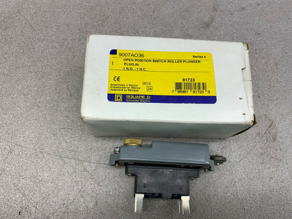 NEW IN BOX SQUARE D SWITCH 9007AO36 SERIES A