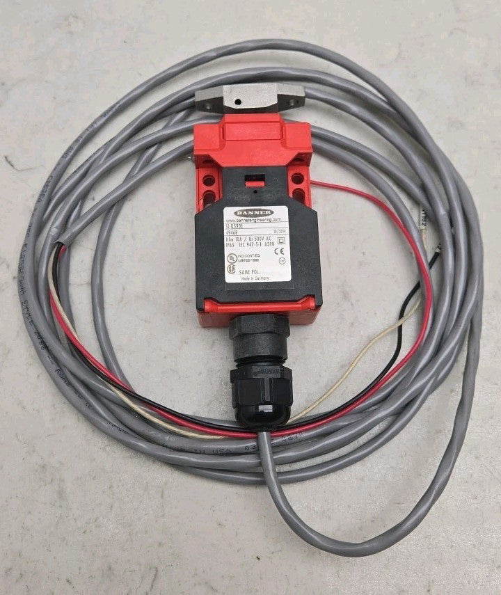 Banner SI-QS90E Compact Safety Switch 10A 500 Vac Interlock Switch 49468 