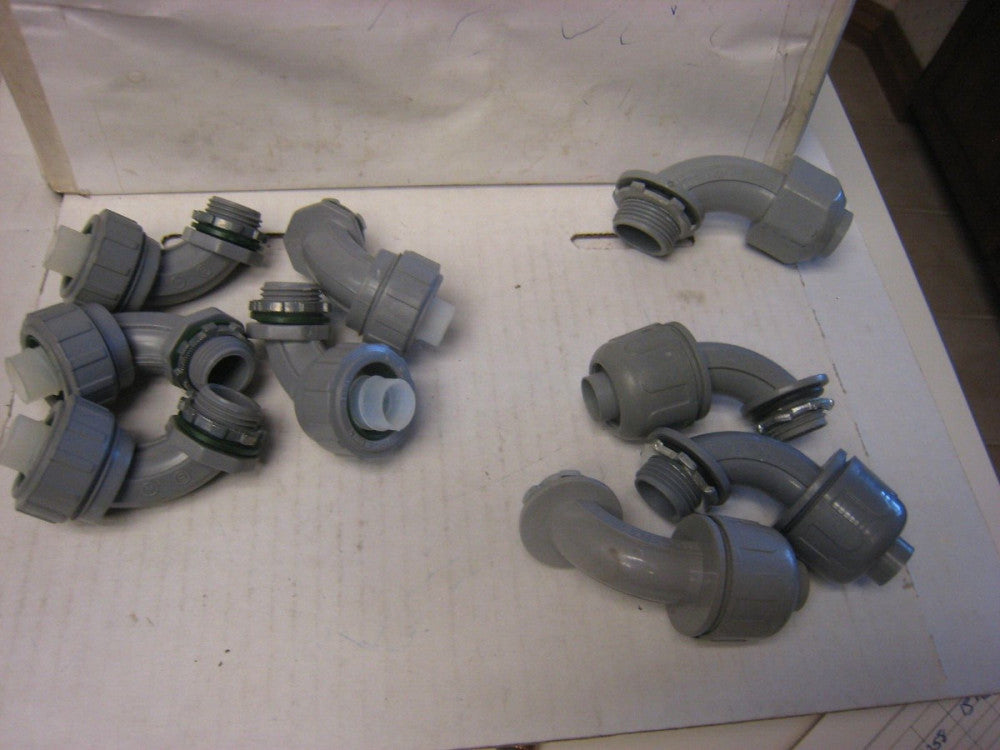 LOT OF 9 ARLINGTON LIQUID TIGHT 90° ELBOWS  CONDUIT FITTING 8 X FNMC-B 1/2"& 1-3