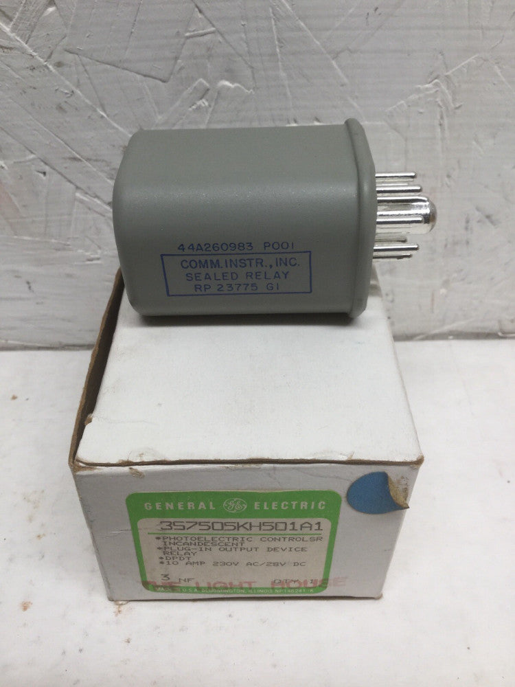 GE 3S7505KH501A1 Photoelectric Control Incandescent Plug In Relay 10 Amp 230VAC