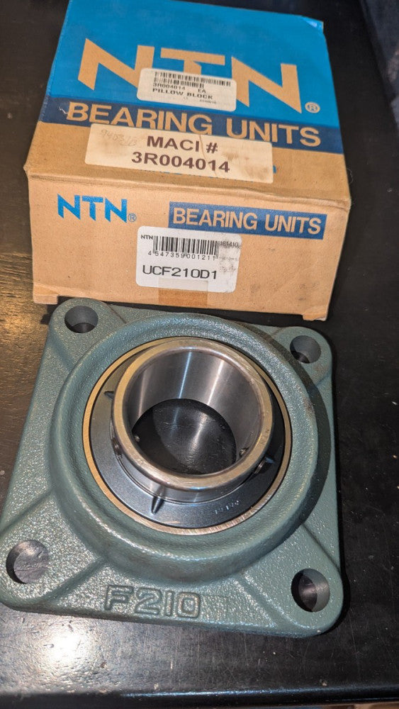 NTN UCF210D1 Pillow Block Bearing NIB