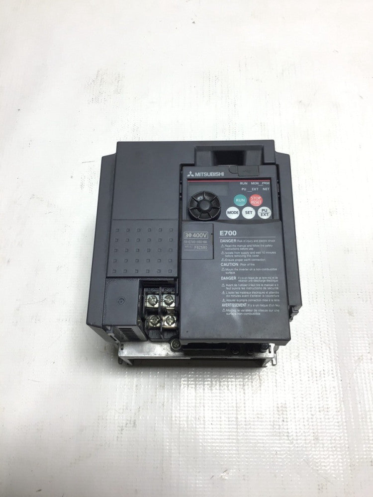 Mitsubishi Electric FR-E740-060-NA Inverter Input 380-480VAC 9.7A 3PH 50/60Hz