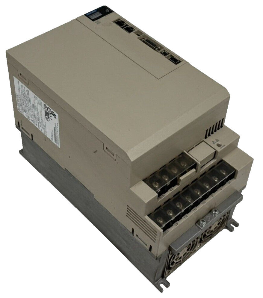 USED YASKAWA SGD7S-470A30A SERVOPACK DRIVE 200V 1-AXIS SGD7S470A30A