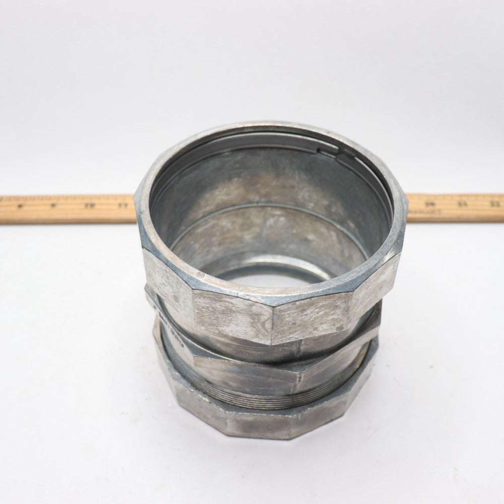 EMT Concrete Tight Coupling Diecast 4" 269-DC - Missing 1 Compression Ring