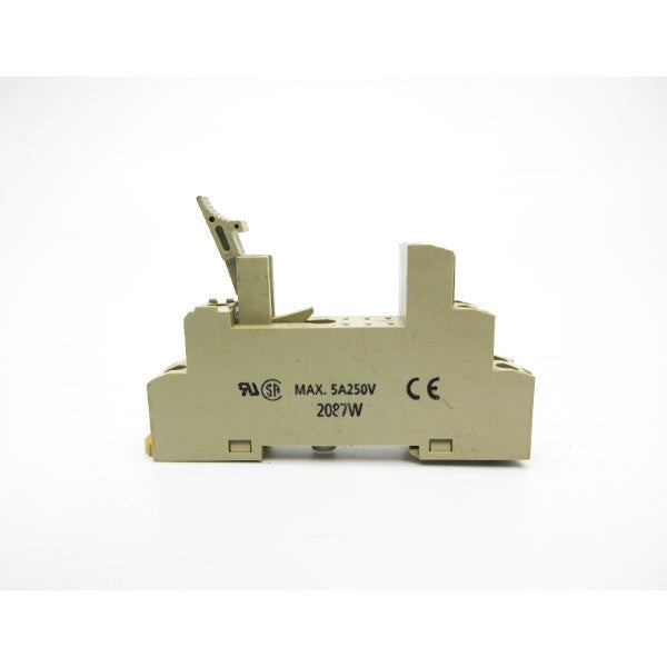 OMRON P2RF-08-E 250V 5A NSNP